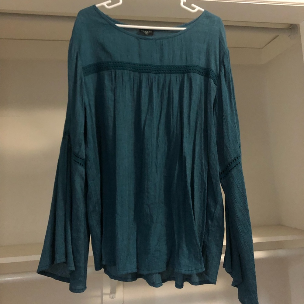 2X Hannah Top with Flared Sleeves 30inches long Smoke Free Home Teal blue color